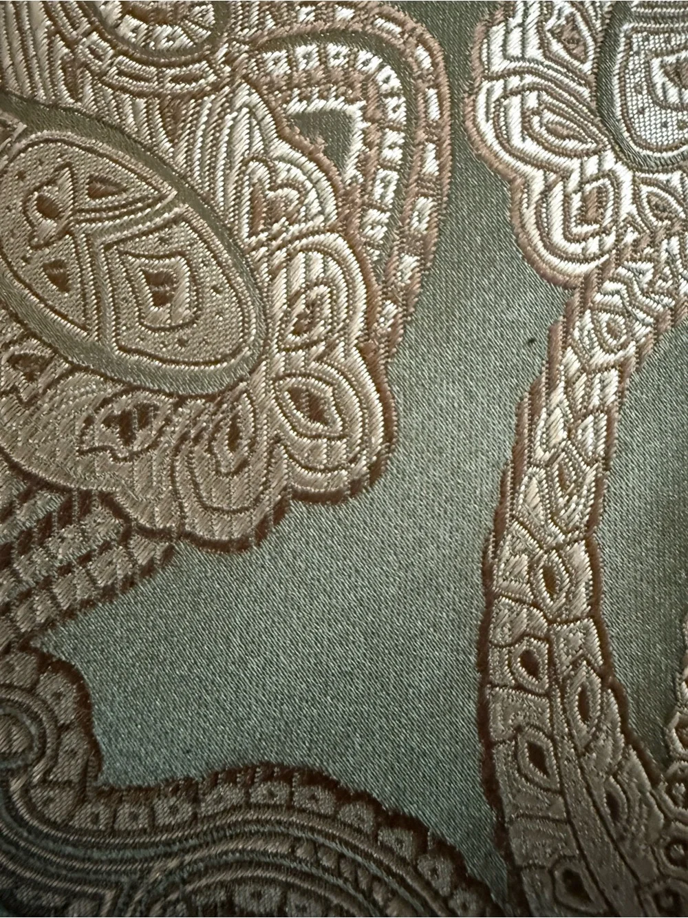 Roberto Vellini Handmade Seven Fold Silk Tie. New With Tags Olive Green Paisley